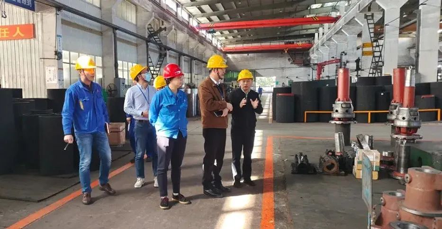 電滾筒公司順利通過(guò)礦用隔爆型電動(dòng)滾筒安全標志監督審核.png 電滾筒公司順利通過(guò)礦用隔爆型電動(dòng)滾筒安全標志監督審核.png