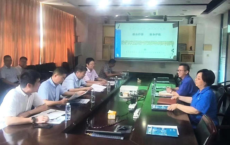 王曉軍副市長(cháng)一行來(lái)我司.jpg 王曉軍副市長(cháng)一行來(lái)我司.jpg